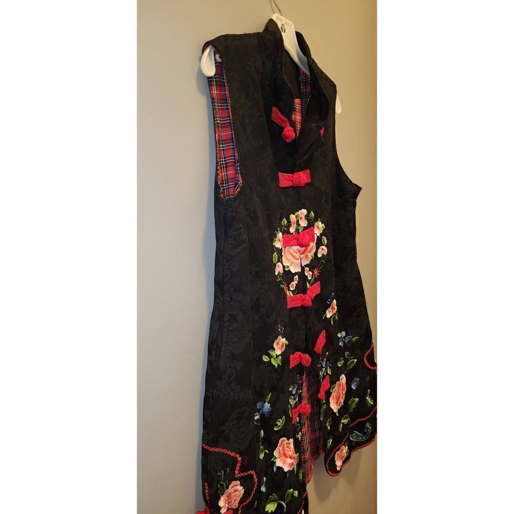 Authentic Asian Vest - Picture 4 of 8